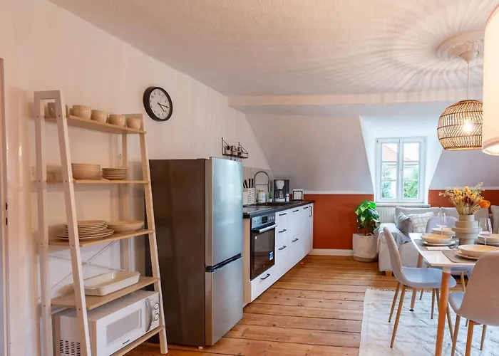 Moderne Ferienwohnung Mit Festungsblick Im Zentrum