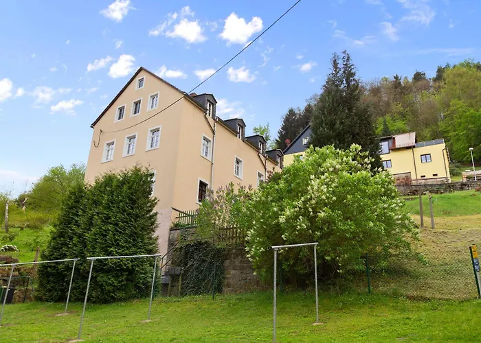 Moderne Ferienwohnung Mit Festungsblick Im Zentrum